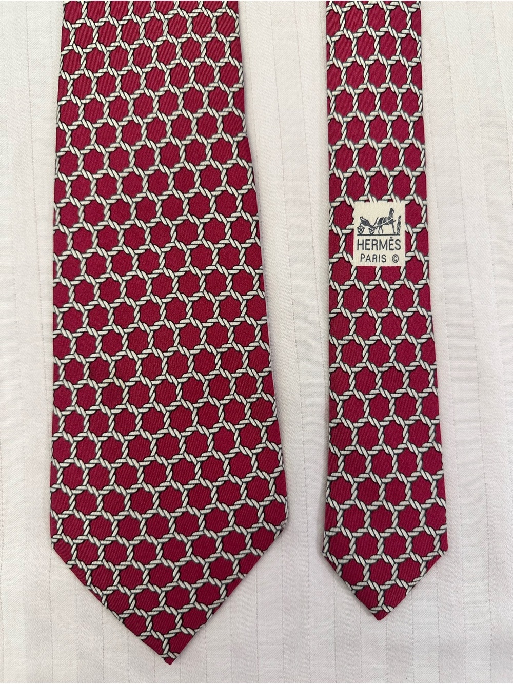 Hermès Maroon Silver Geometric Knot Silk Tie Made in France